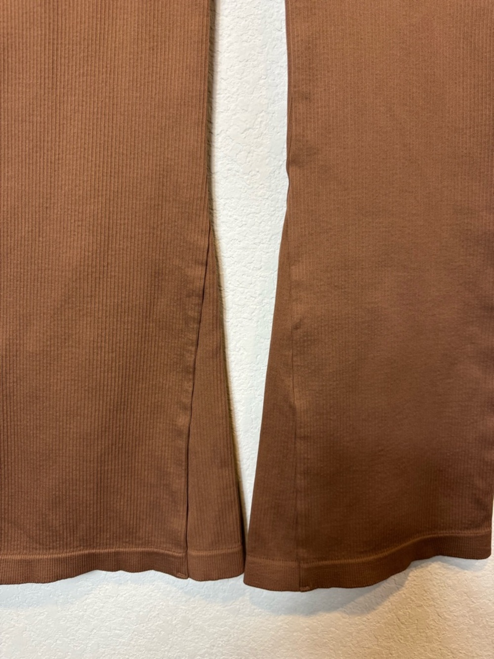 OQQ High-Rise Stretchy Ribbed Flared Yoga Pants in Rich Brown Activewear Sz XL - Picture 2 of 8